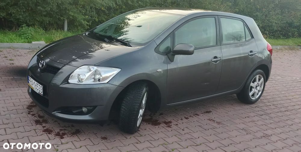 Toyota Auris 2.0 D-4D - 2