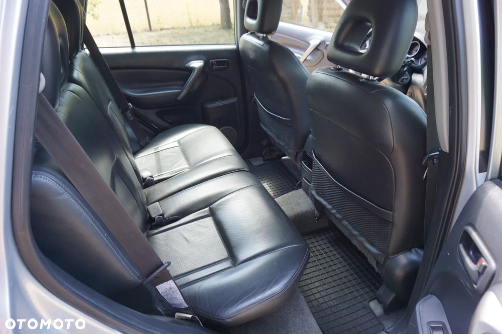 Toyota RAV4 D-4D 4x4 Executive - 21