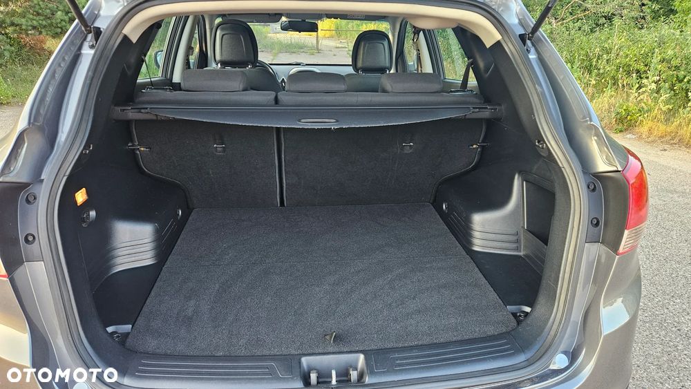 Hyundai ix35 1.6 2WD Fifa World Cup Edition - 14
