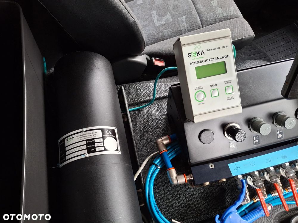 Mercedes-Benz Axor 1829 Zamiatarka FAUN Viajet 2010r EUnited PM10 Karcher Przebieg 76 Tyś KM Euro 5 - 28