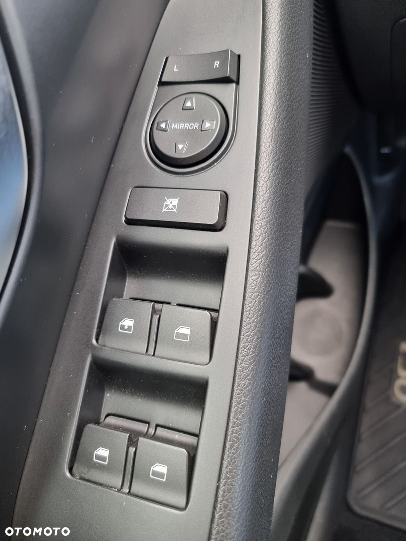 Hyundai i30 1.5 DPI Modern - 31