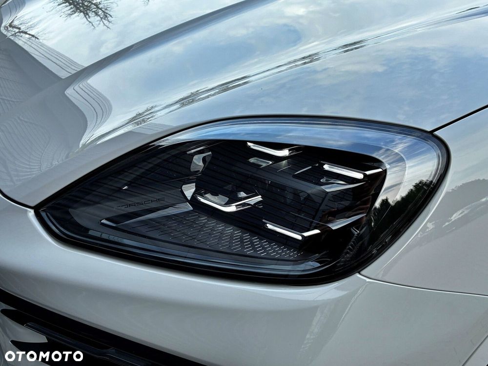 Porsche Cayenne - 10