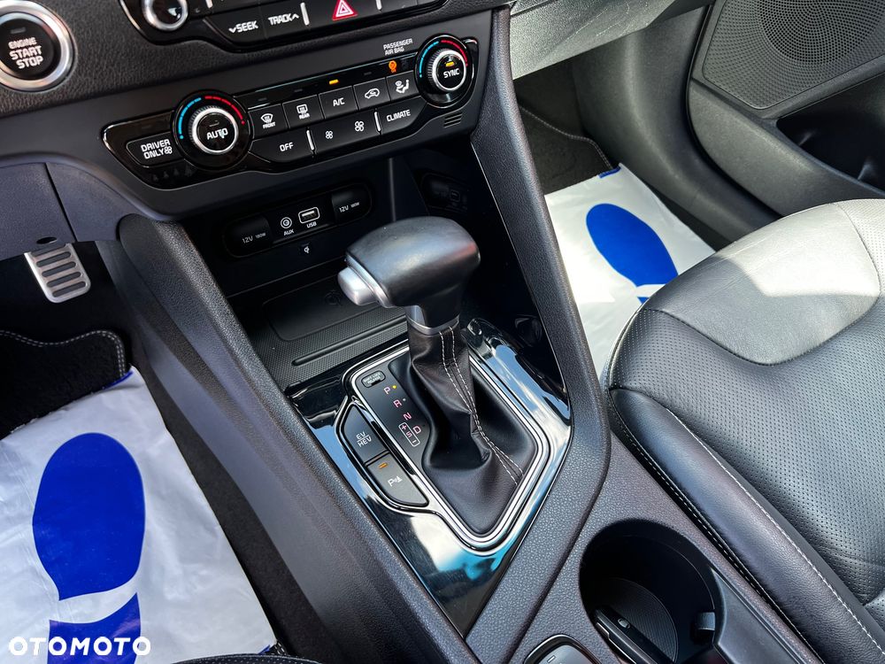 Kia Niro 1.6 GDI PHEV 2WD OPF Vision - 36