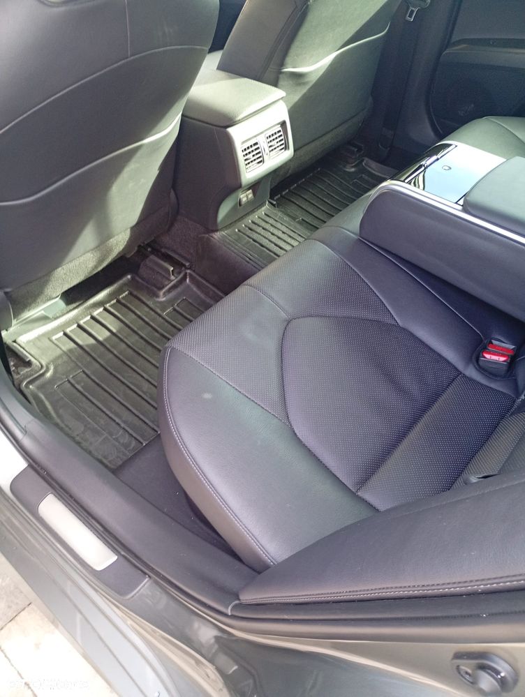 Toyota Camry 2.5 Hybrid Executive CVT - 20