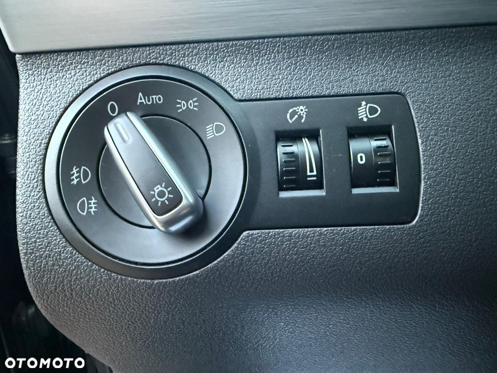 Volkswagen Touran 1.6 TDI DPF Cup - 32