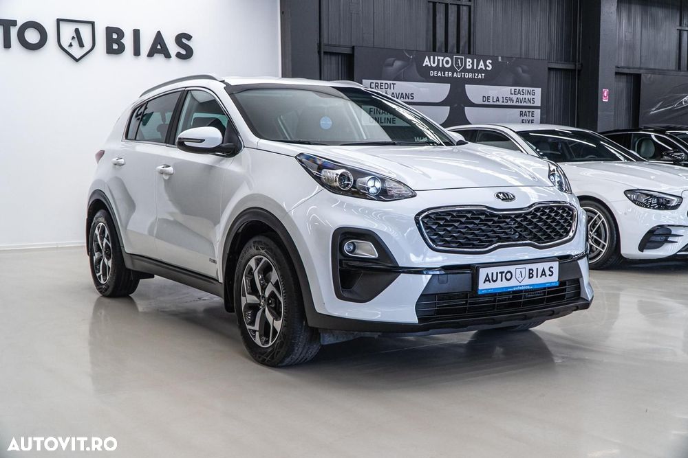 Kia Sportage 1.6 CRDI AWD Eco-Dynamics+ (48V M-H) DCT PLATINUM - 4