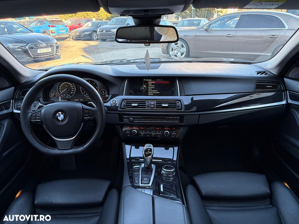 BMW Seria 5 525d xDrive Sport-Aut. - 29