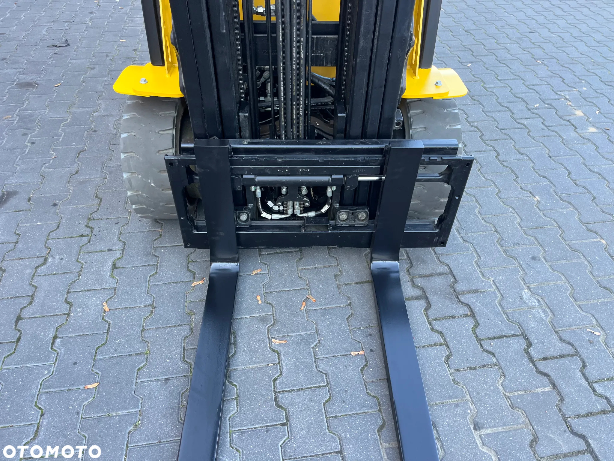 Yale GLC25VX - 10