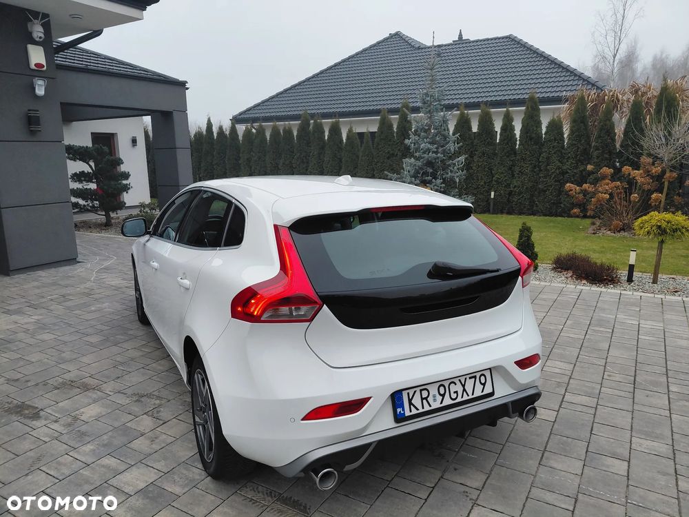 Volvo V40 D4 RDesign - 13