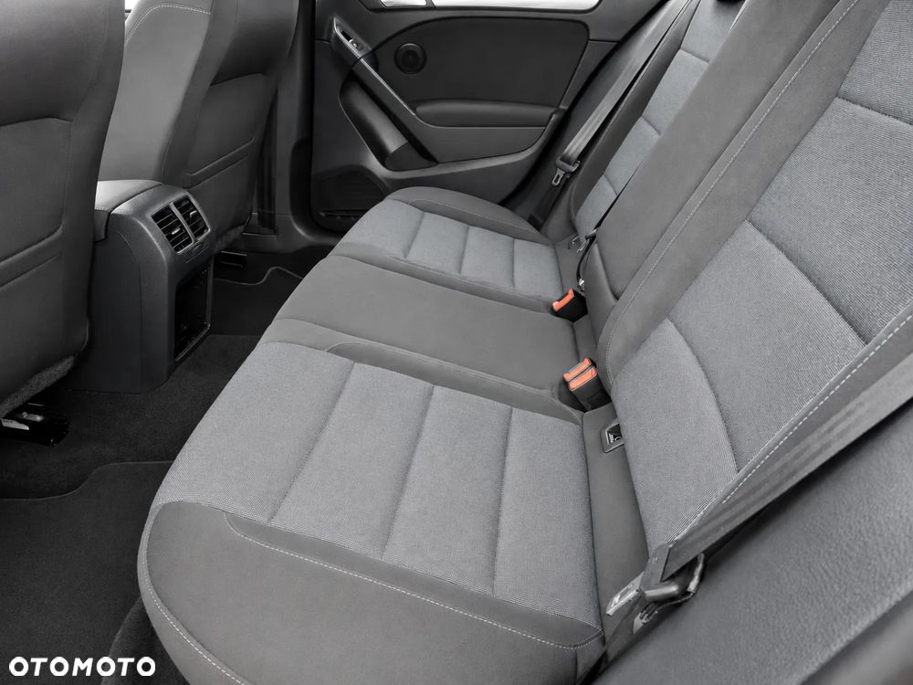 Volkswagen Golf 1.2 TSI Style - 17