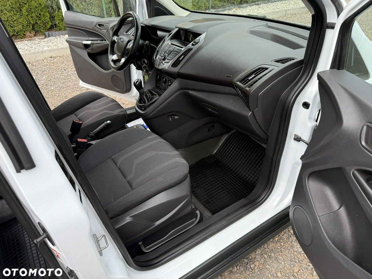 Ford Connect - 13