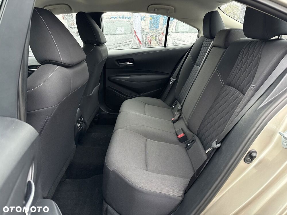 Toyota Corolla 1.6 Comfort - 11