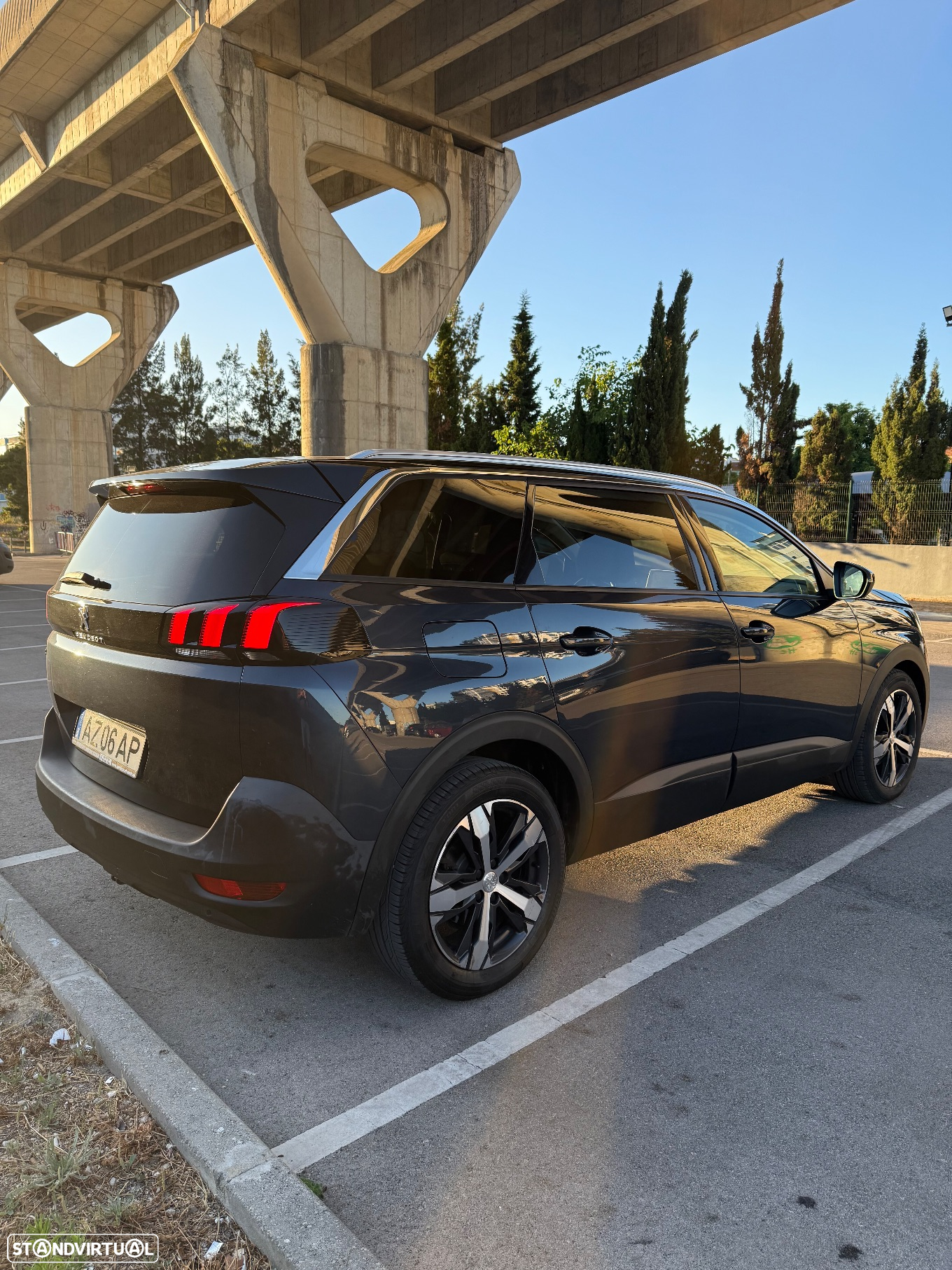 Peugeot 5008 1.5 BlueHDi Allure - 4