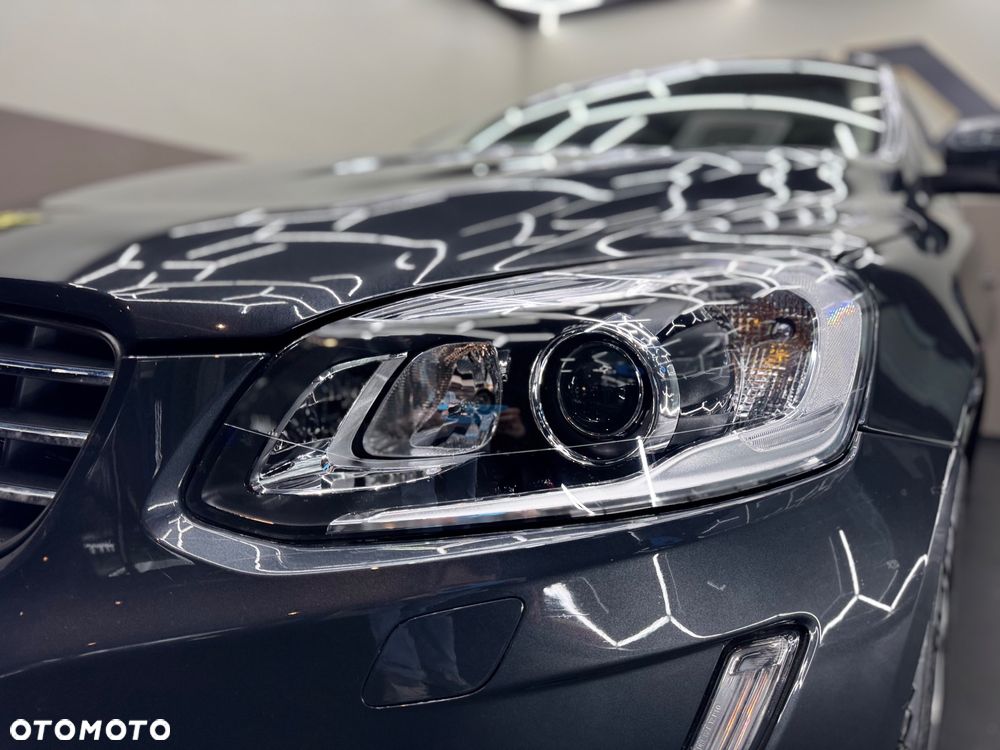 Volvo XC 60 D4 AWD Momentum - 16