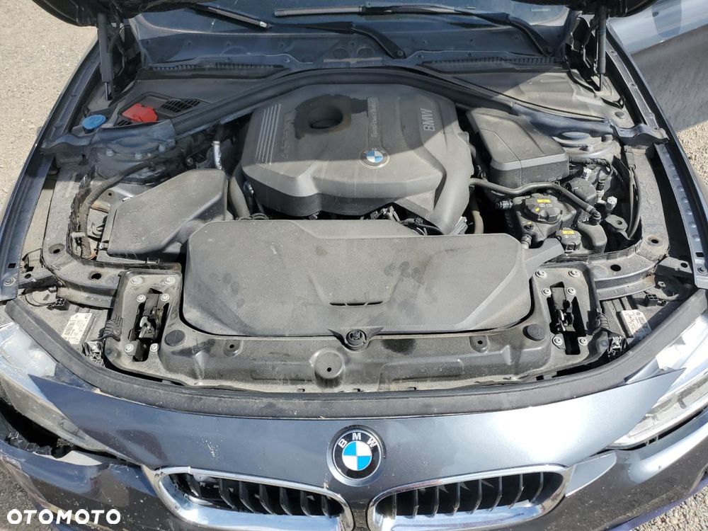 BMW Seria 3 330i xDrive Edition Luxury Line Purity - 10