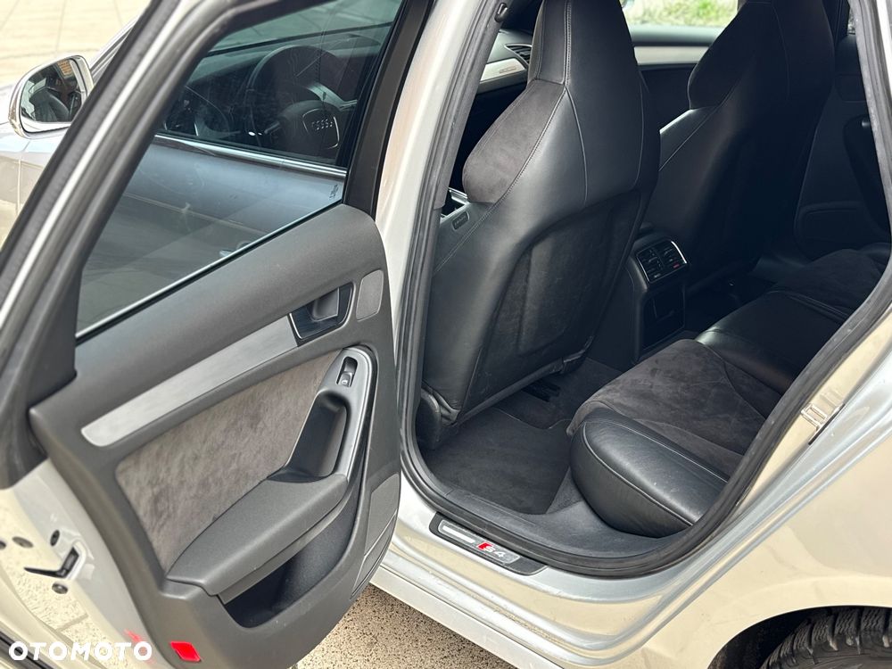 Audi S4 Avant - 15