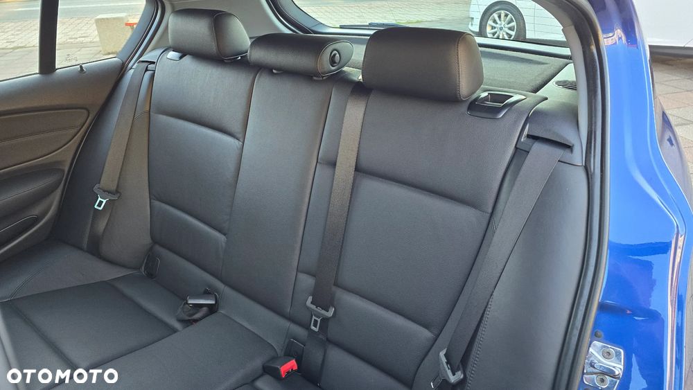 BMW Seria 1 120d DPF Edition Sport - 25
