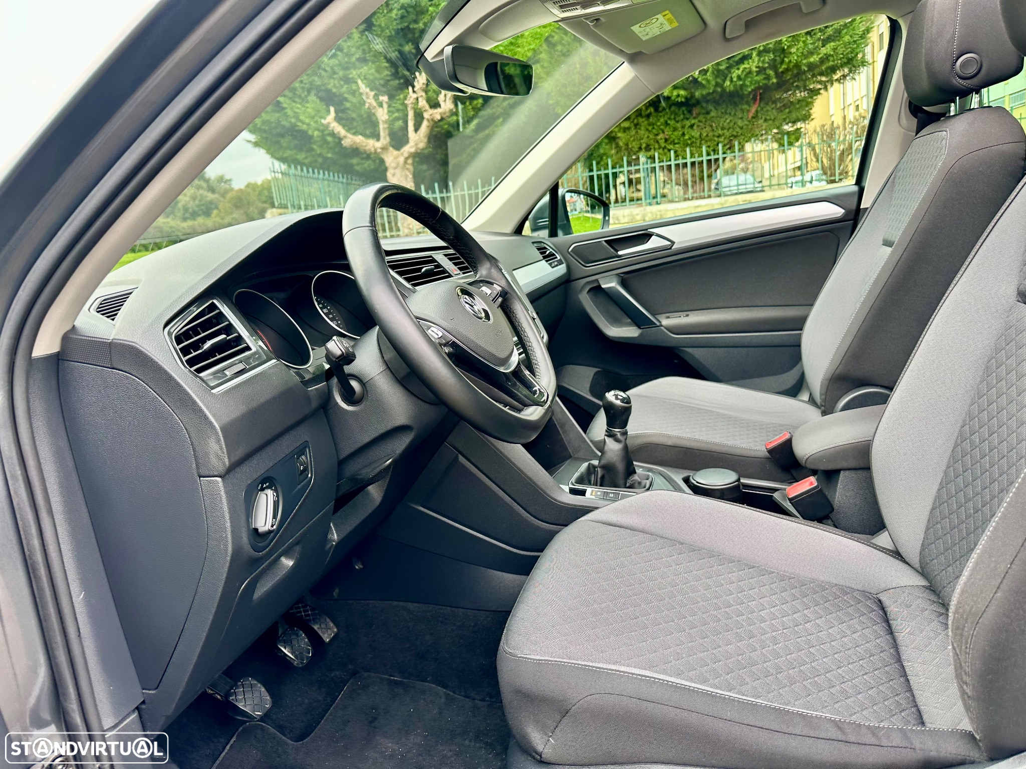 VW Tiguan 1.6 TDI Confortline - 19