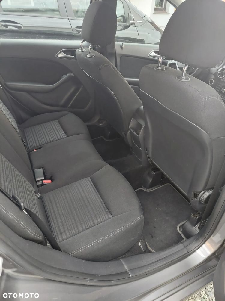 Mercedes-Benz Klasa B 180 d BlueEFFICIENCY Edition Style - 11