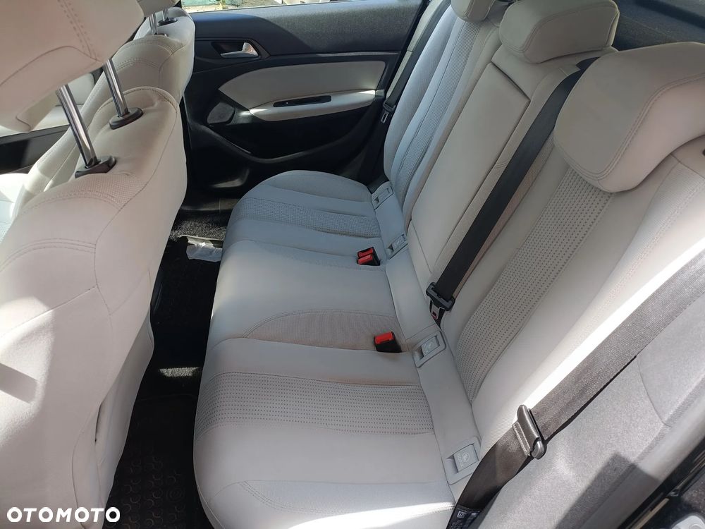 Peugeot 308 1.2 PureTech Allure S&S EAT6 - 8