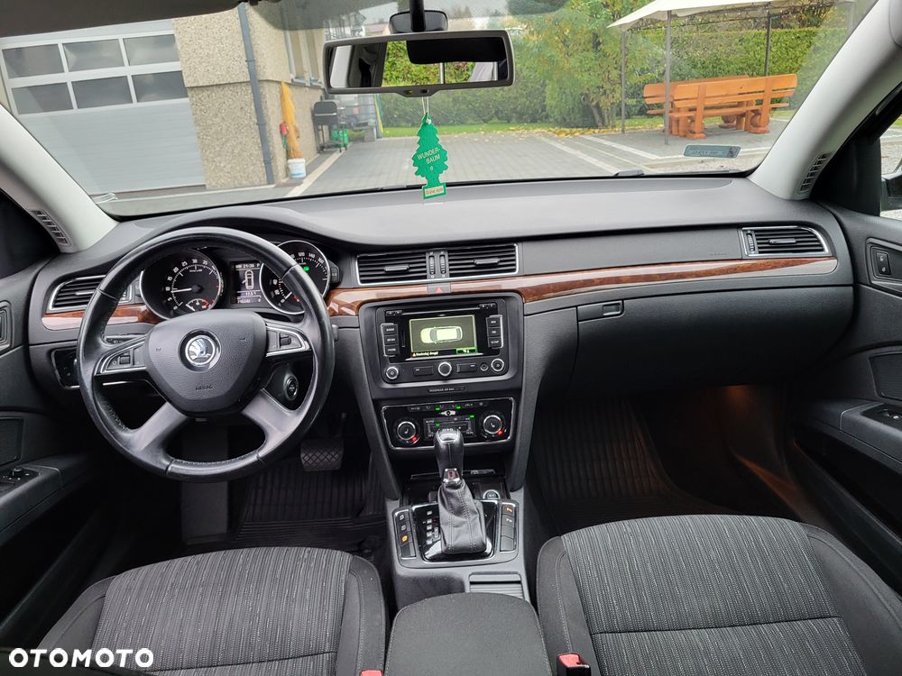 Skoda Superb 2.0 TDI Ambition DSG - 7