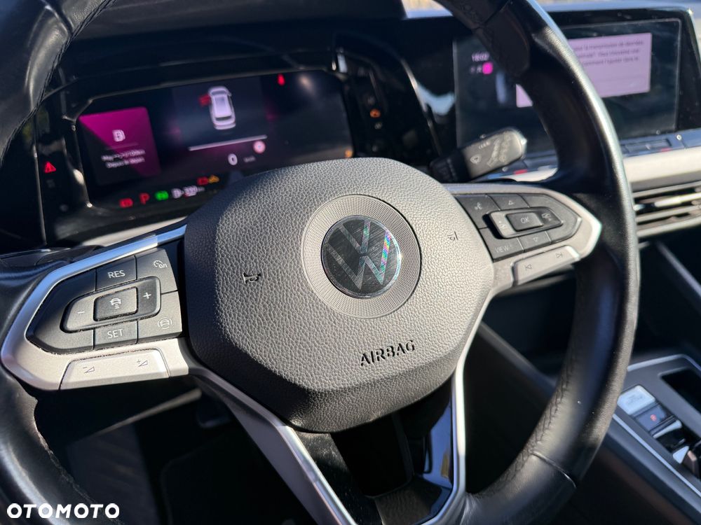 Volkswagen Golf VIII 1.5 eTSI Life DSG - 28