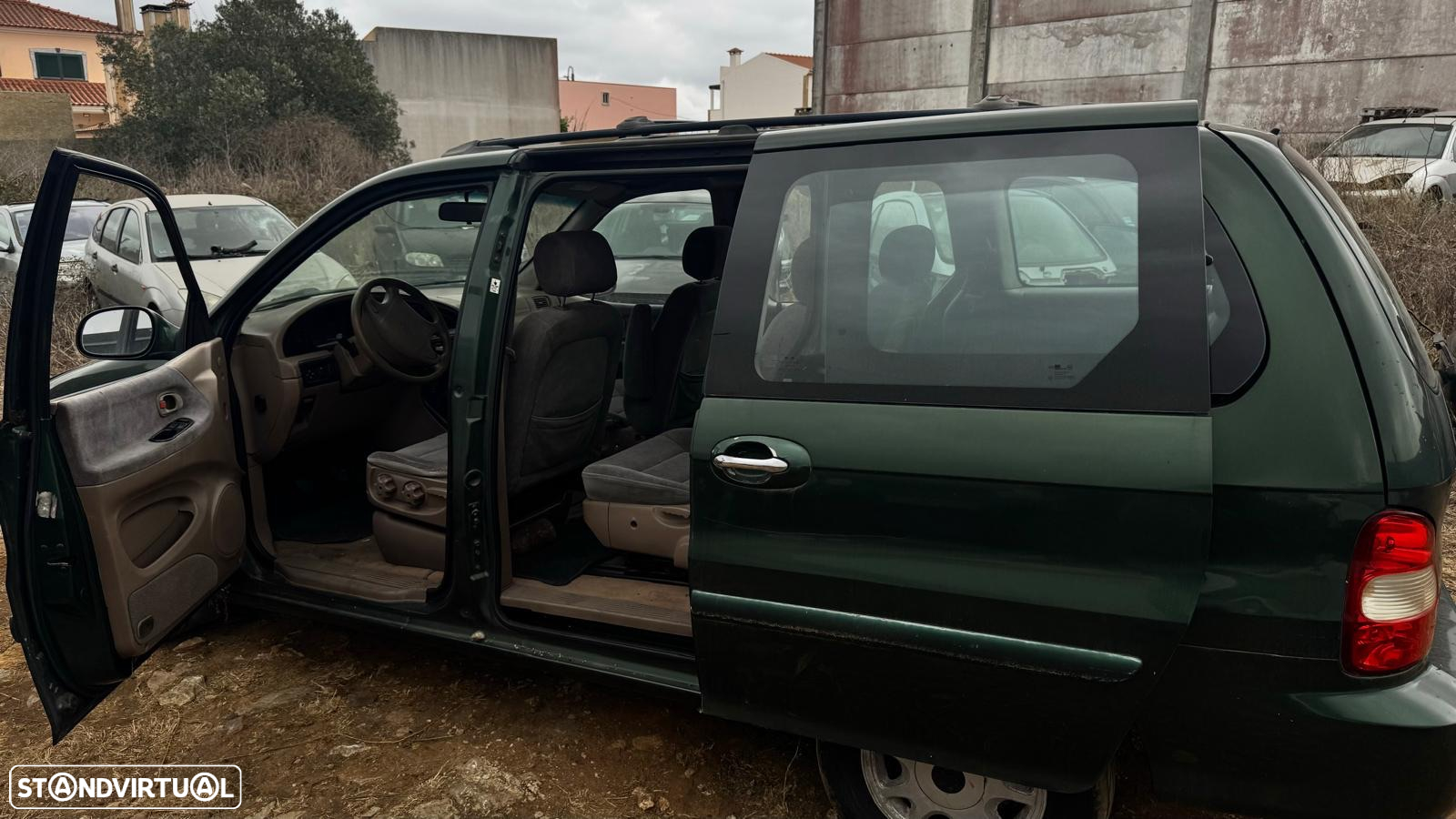 Kia Carnival 2.9 Tdi de 2001 para peças - 6