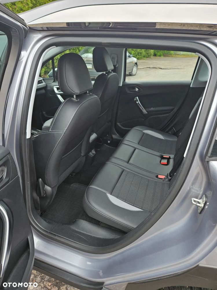 Peugeot 2008 PureTech 110 Stop&Start Allure - 9