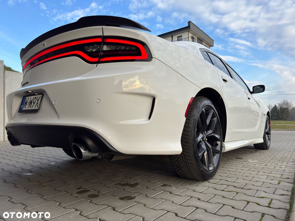 Dodge Charger 5.7 R/T - 10