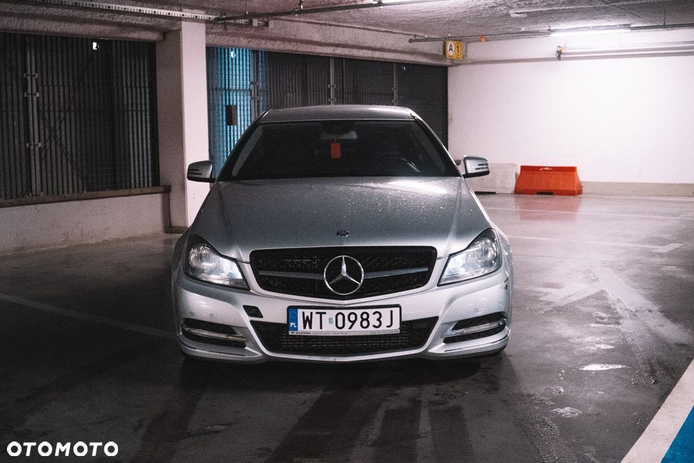 Mercedes-Benz Klasa C 180 BlueEFFICIENCY 7G-TRONIC - 11
