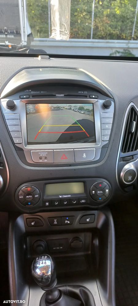 Hyundai ix35 2.0 CRDI 4WD Premium - 11