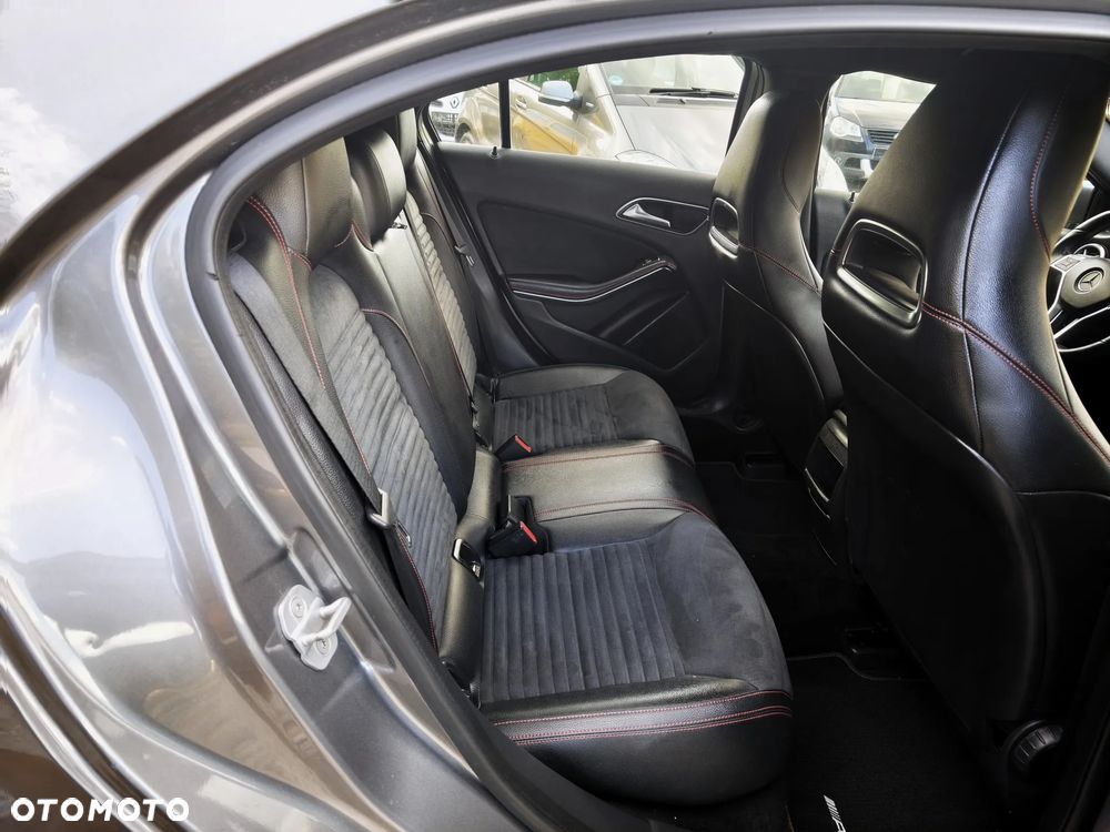 Mercedes-Benz Klasa A 180 (BlueEFFICIENCY) AMG Sport - 23