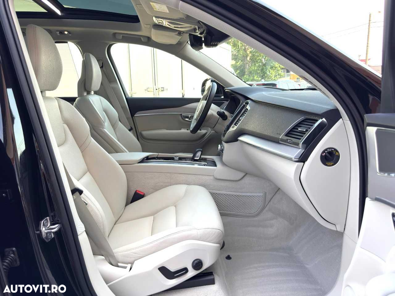 Volvo XC 90 - 17