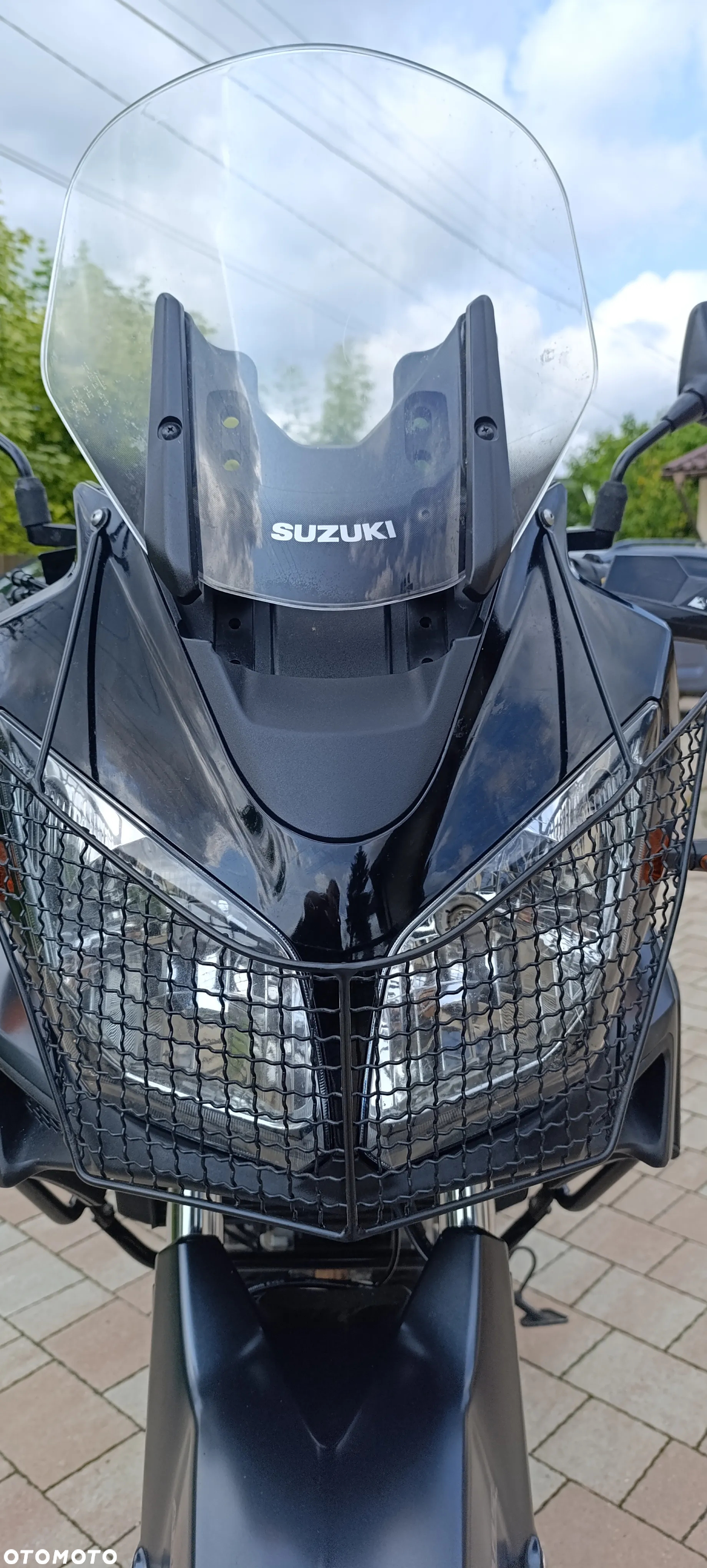 Suzuki V-STROM - 16