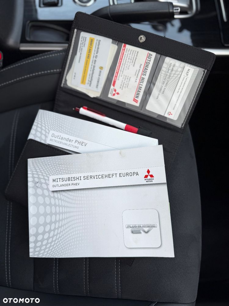 Mitsubishi Outlander PHEV Instyle NAVI + - 40