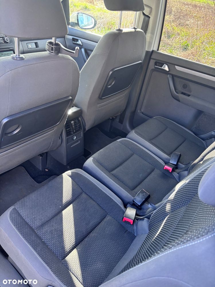 Volkswagen Touran 2.0 TDI DPF Comfortline - 9