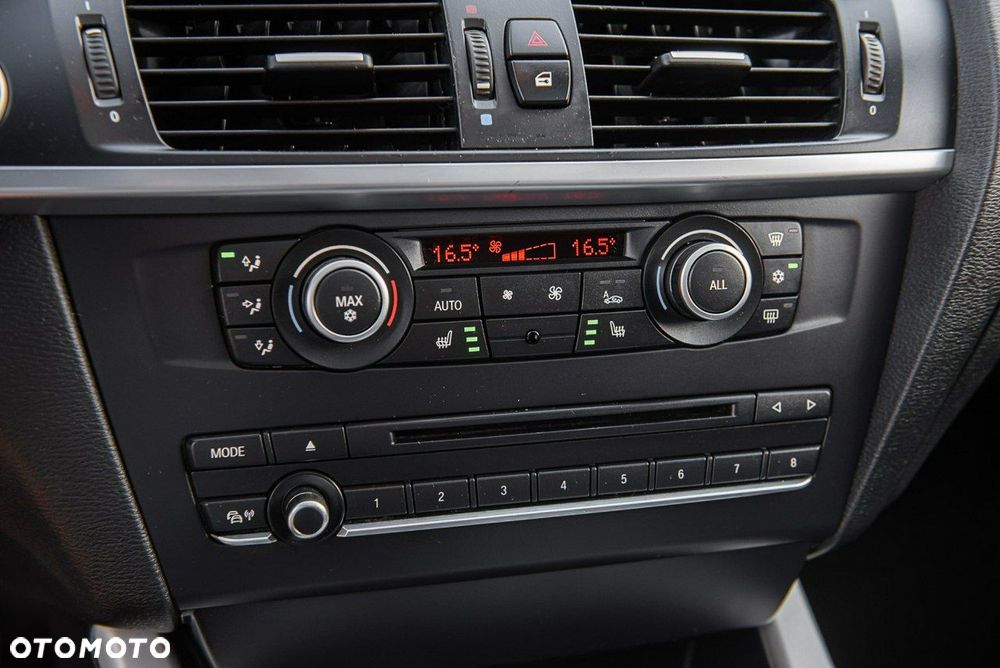 BMW X3 xDrive20d - 23