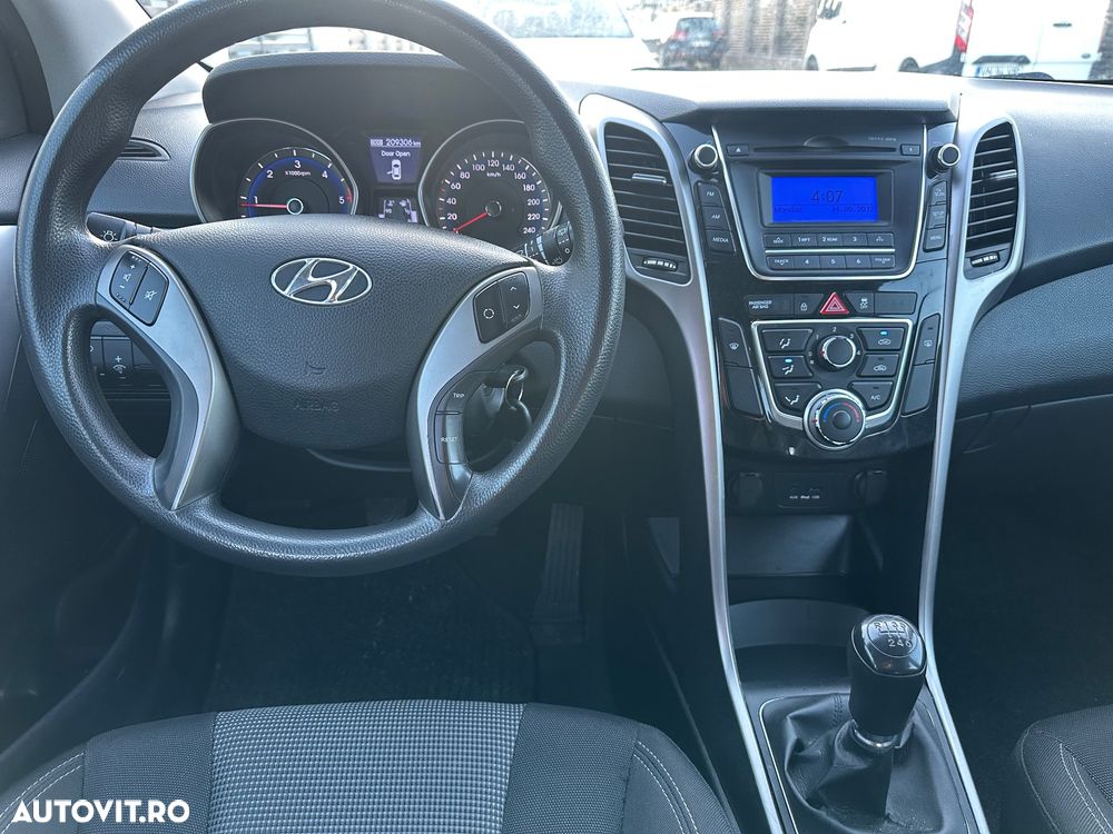 Hyundai i30 1.6 CRDI blue Style - 9