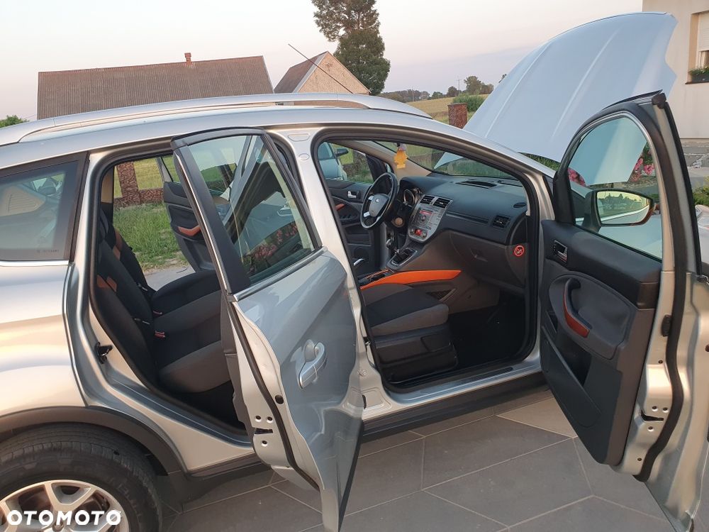 Ford Kuga - 6