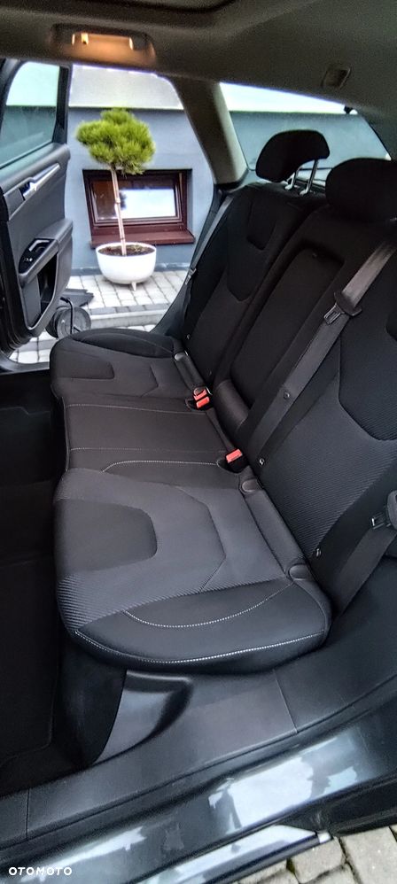 Ford Mondeo 1.6 TDCi Titanium - 14