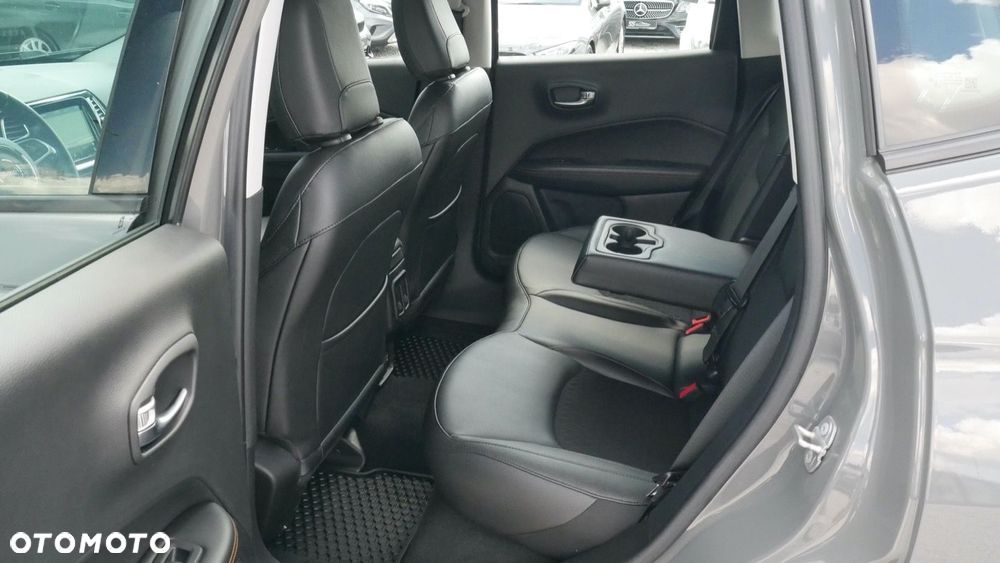 Jeep Compass - 20