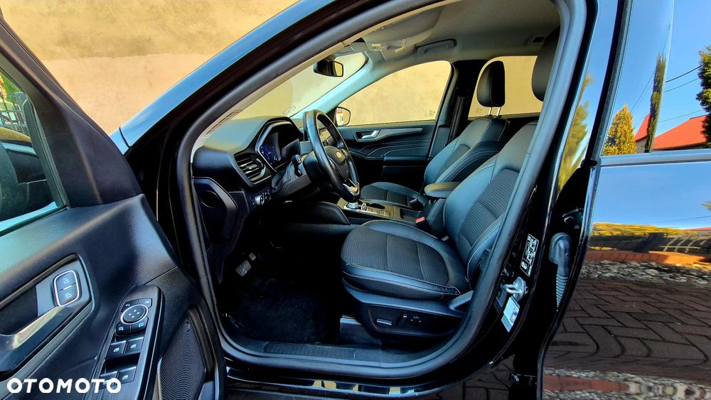 Ford Kuga 2.0 EcoBlue 4x4 TITANIUM X - 18