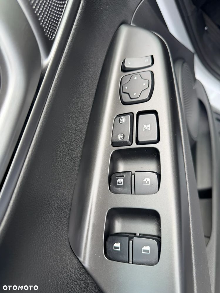 Hyundai Kona Electric 39kWh Premium - 19