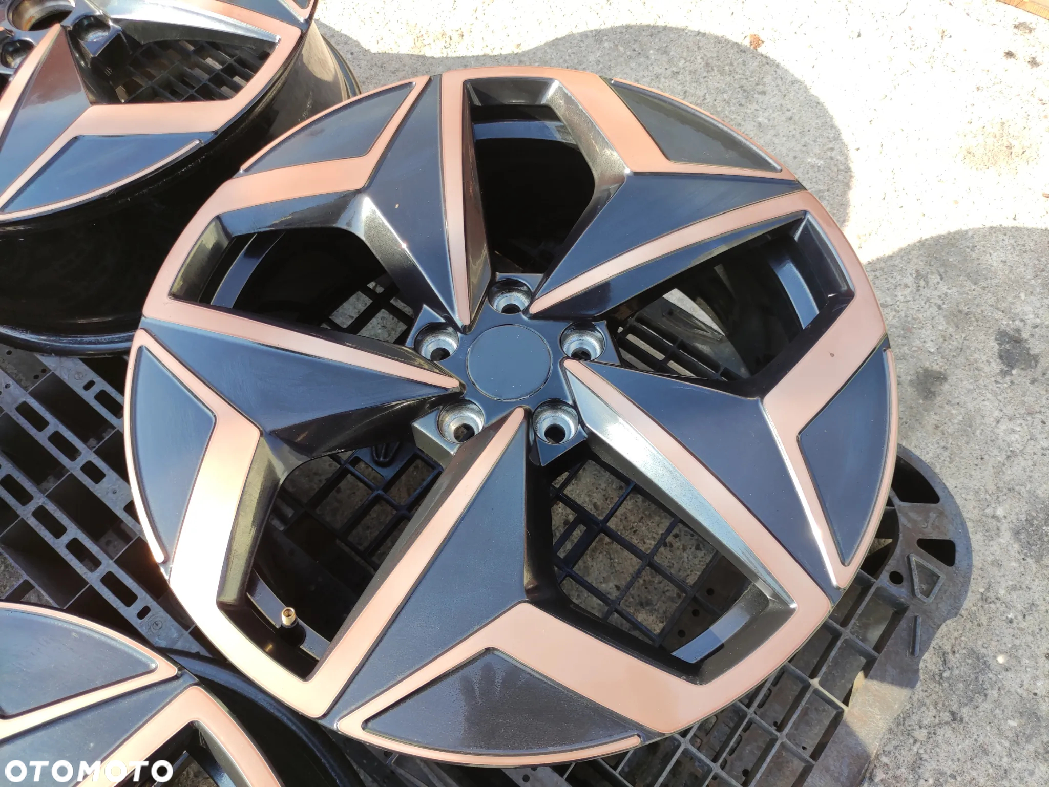 5x112 Alufelgi Felgi Aluminiowe 19 VW 10A ID.3 GOLF V 5 VI 6 VII 7 VIII 8 Skoda Octavia III IV 3 4  SEAT LEON II III IV 2 3 4 Cupra  Audi A3 8P 8V  Legnica ALU-RAD - 16