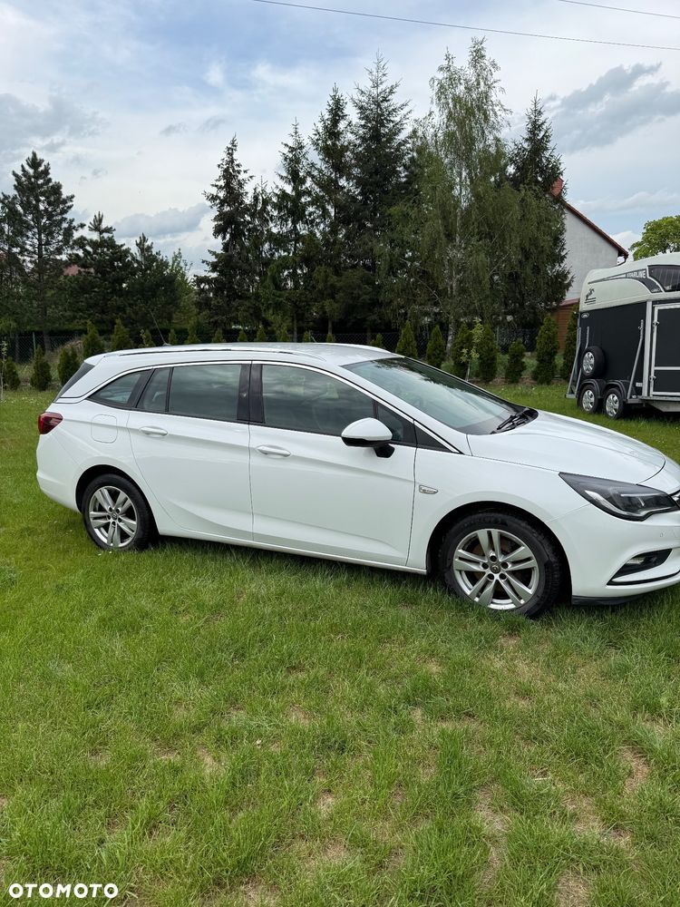 Opel Astra 1.6 CDTI DPF ecoFLEX TourerStart/Stop Exklusiv - 2