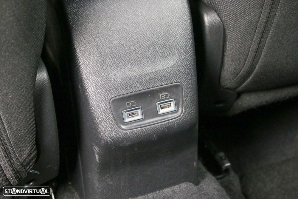 Peugeot 2008 1.2 PureTech Allure - 17