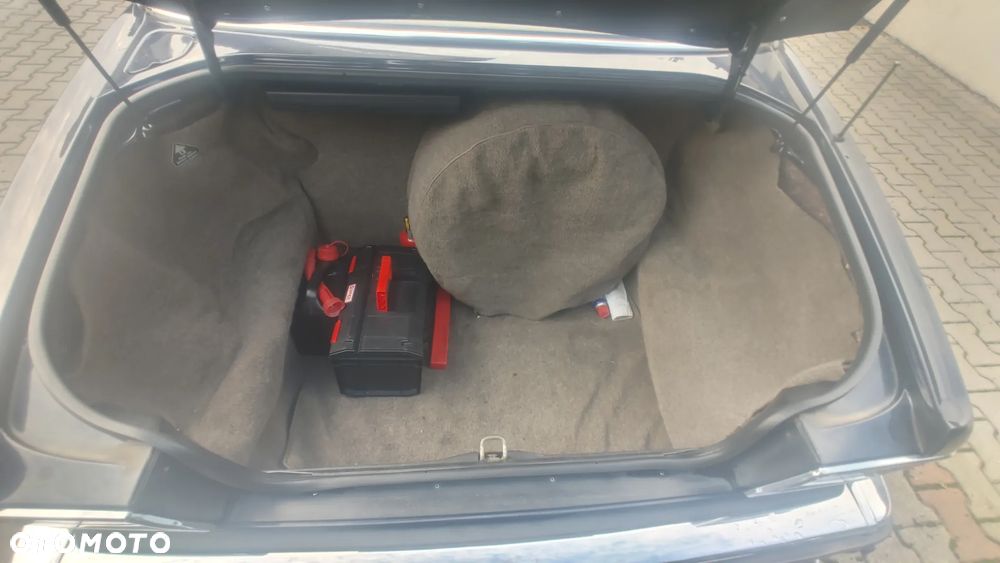 Jaguar XJ Soverign 3.2i - 15