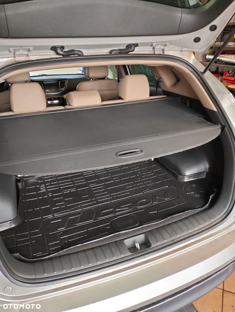Hyundai Tucson 1.7 CRDI BlueDrive Premium 2WD DCT - 17
