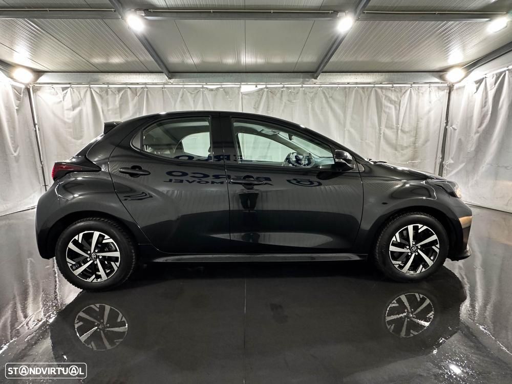 Toyota Yaris 1.5 HDF Premier Edition - 12