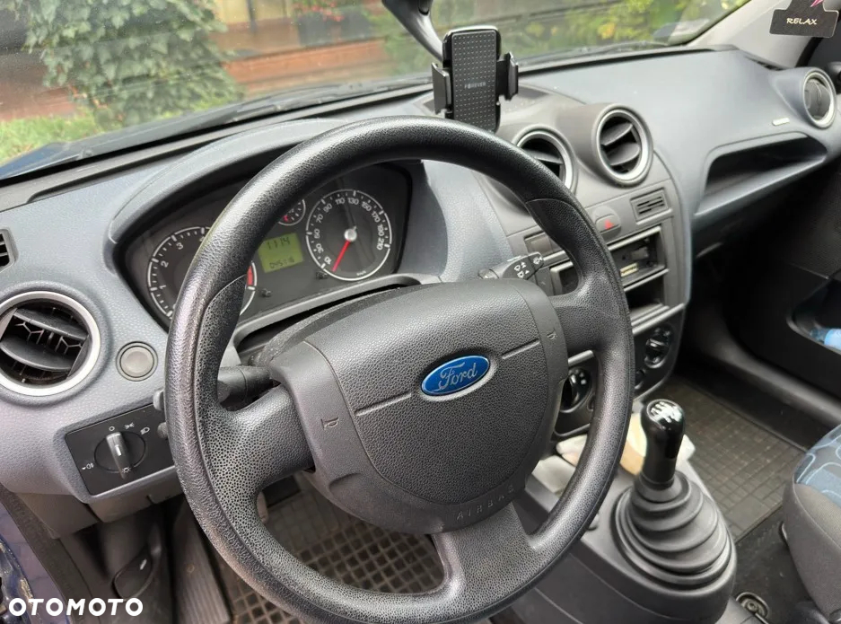 Ford Fiesta 1.3 - 4